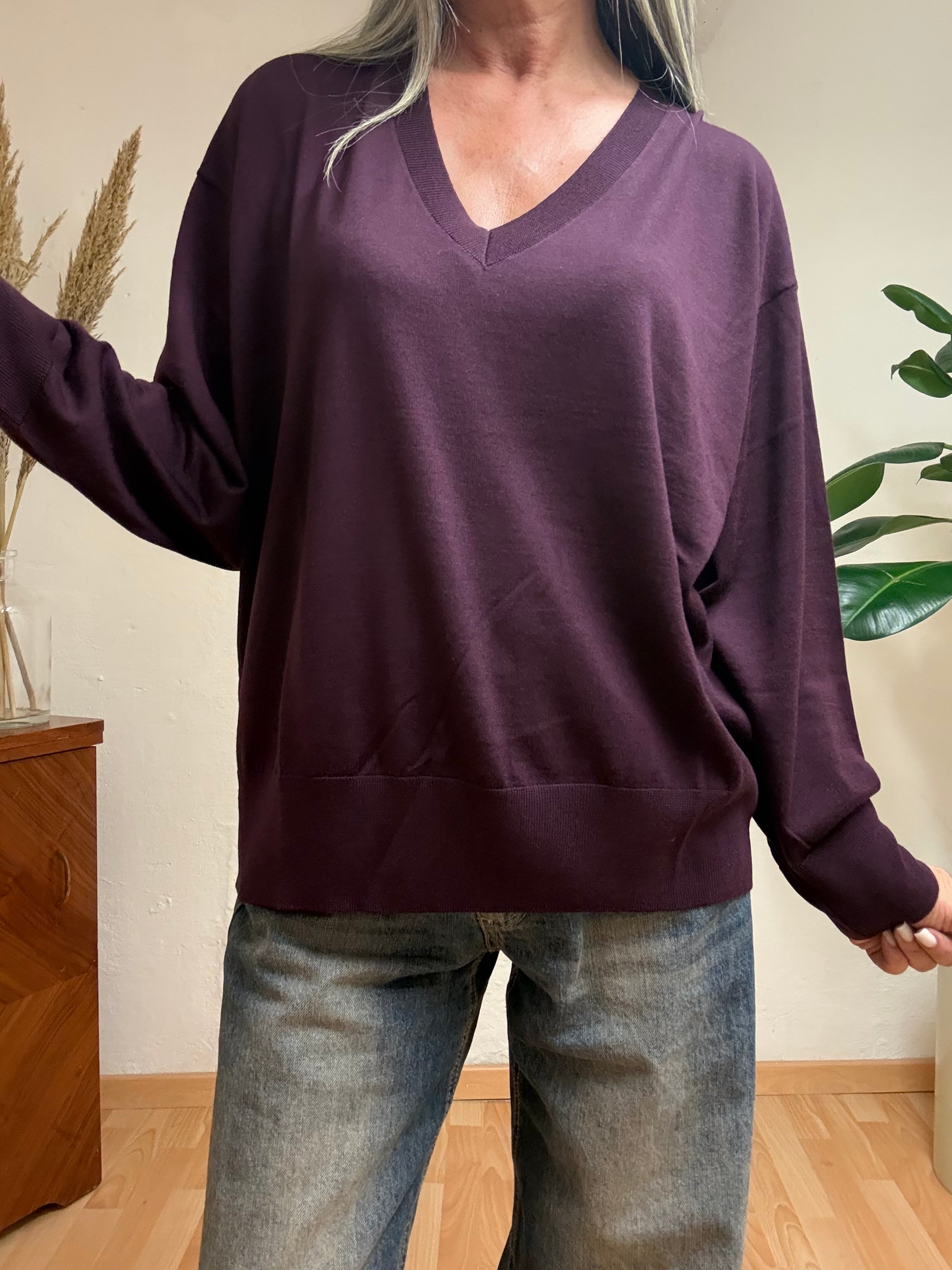 Maglia scollo a V Vicolo 2043