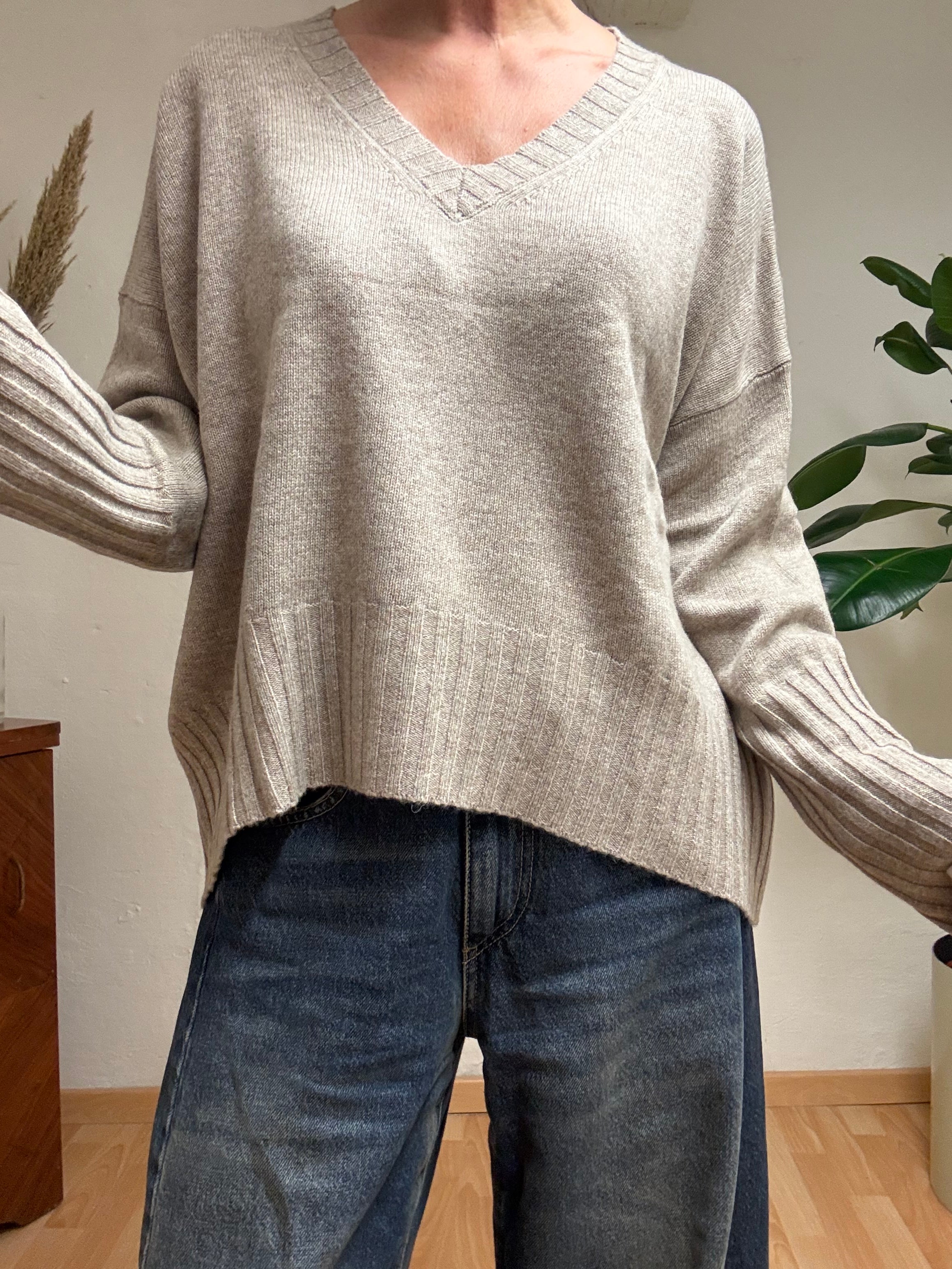 MAGLIA SCOLLO V 7072 VICOLO