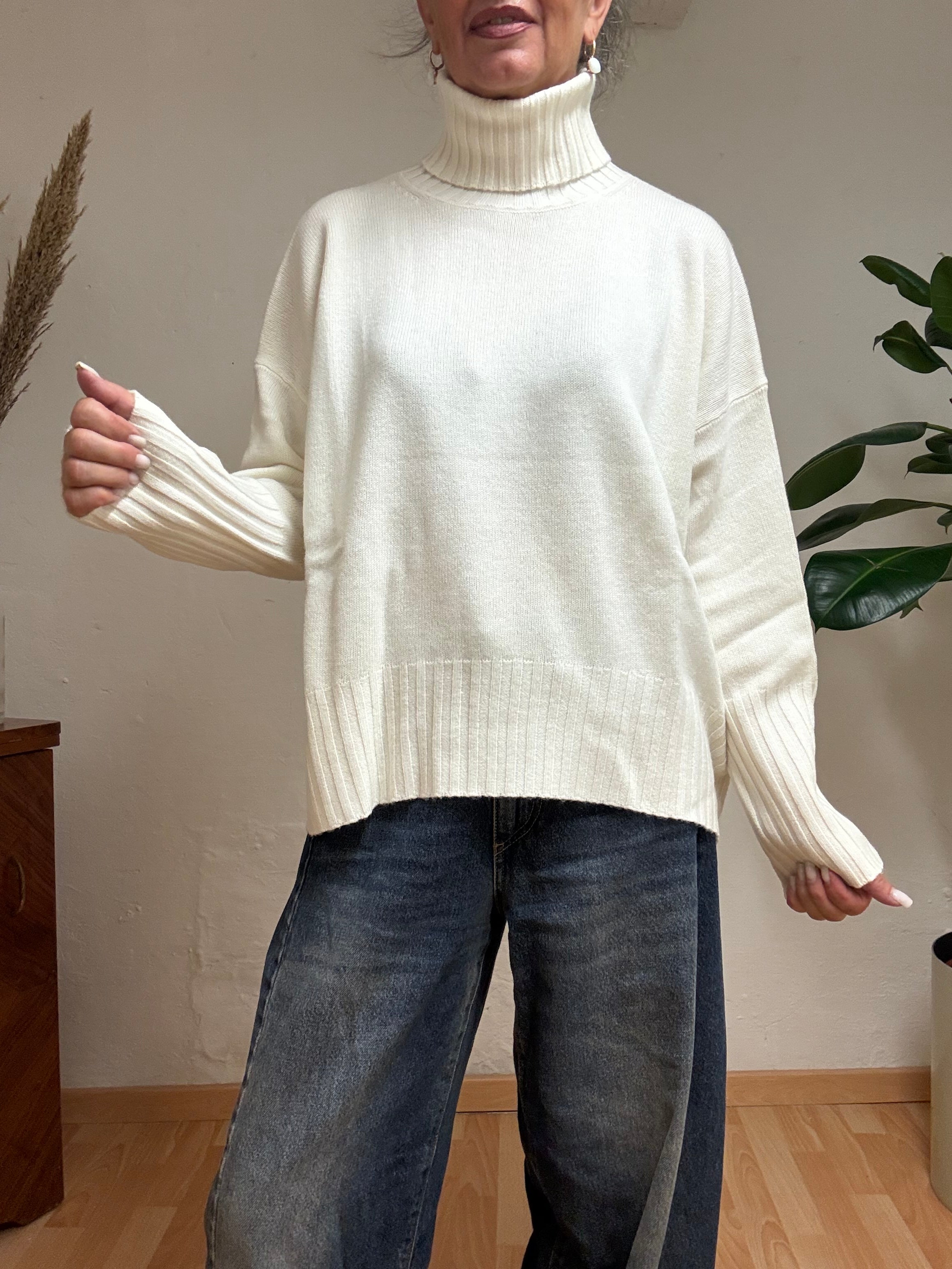 MAGLIA OVER COLLO ALTO VICOLO 7070