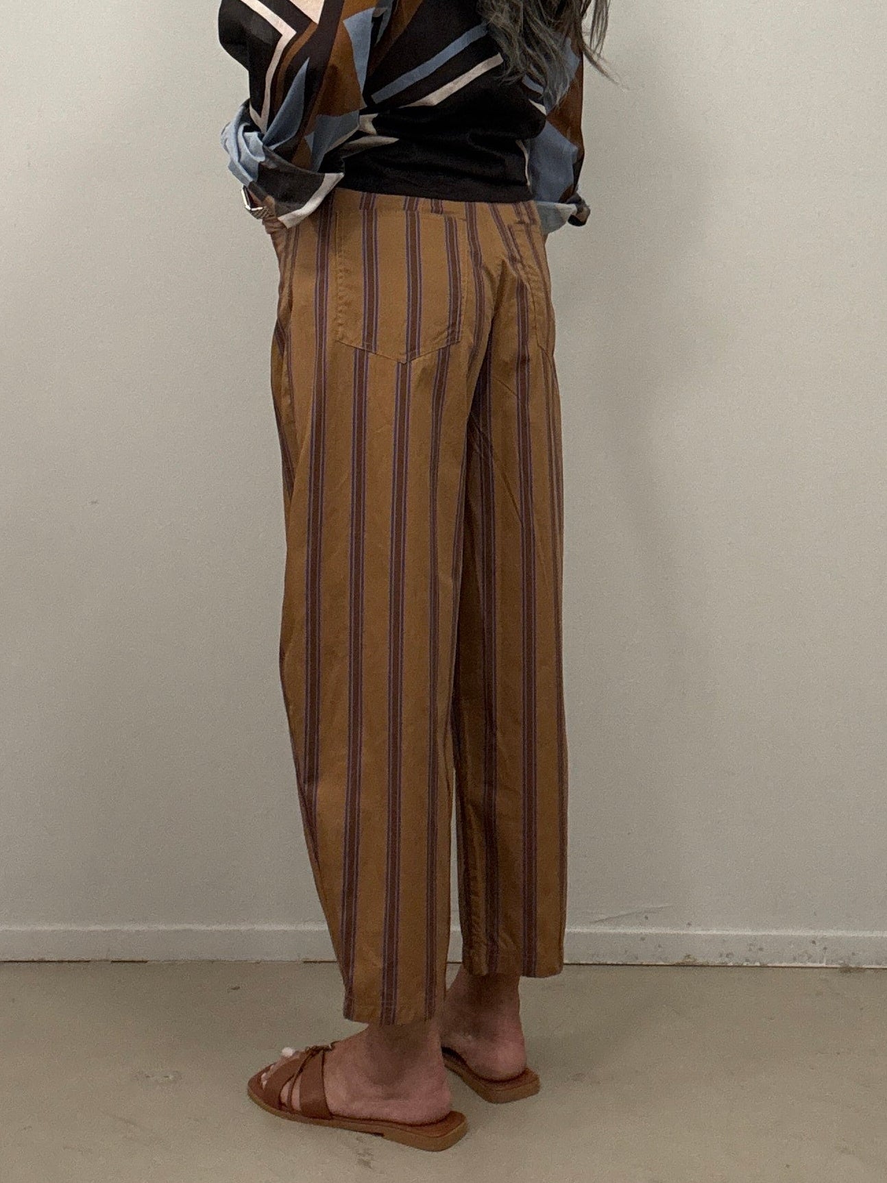 39499 Pantalone balloon riga Tensione In