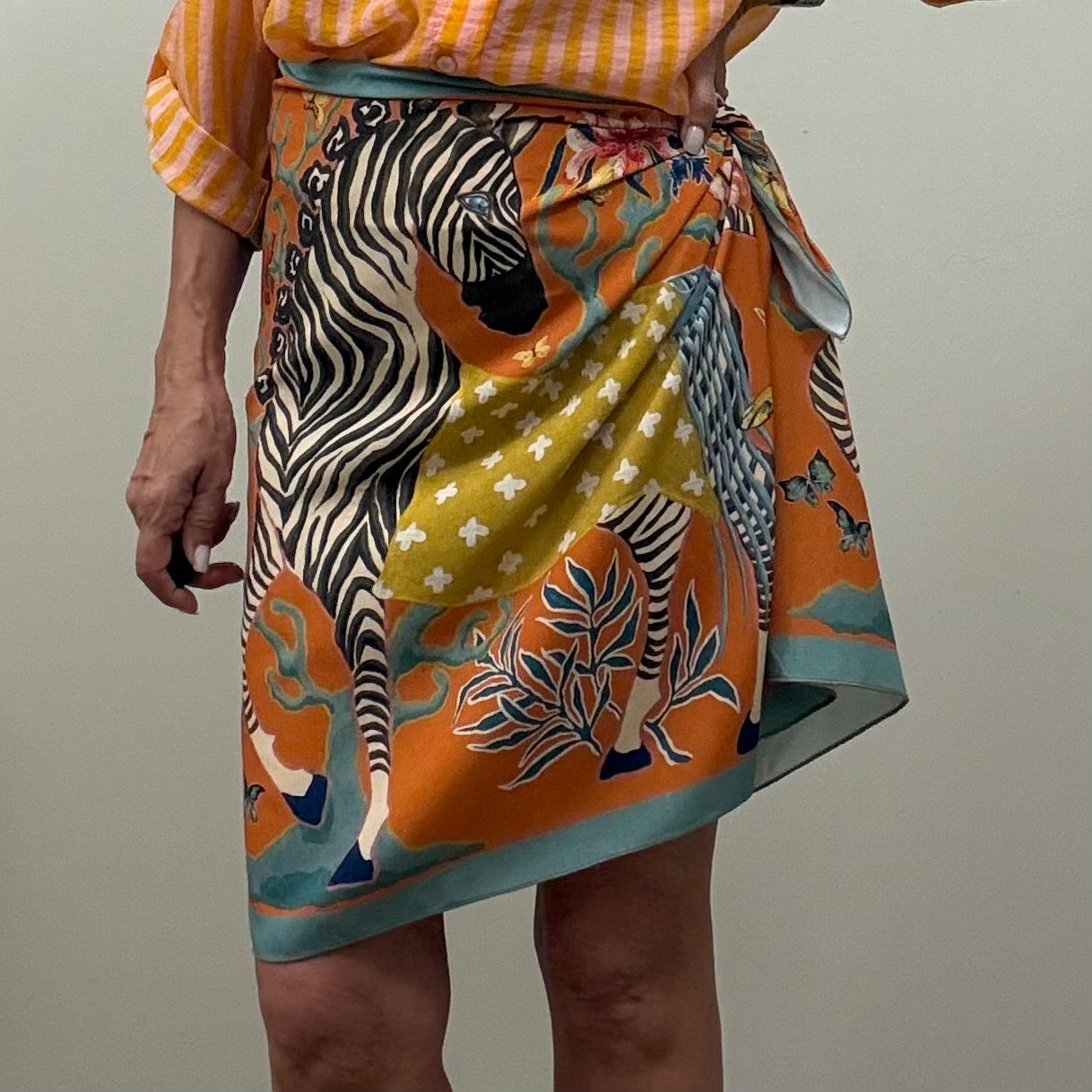 Gonna foulard Have One