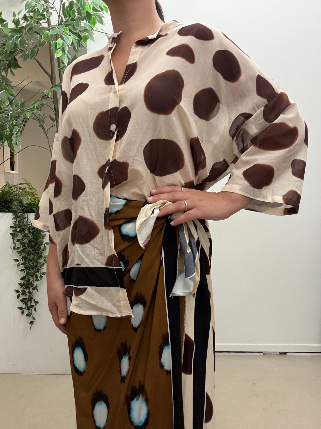 Camicia stampa a pois, 260444￼Tensione In