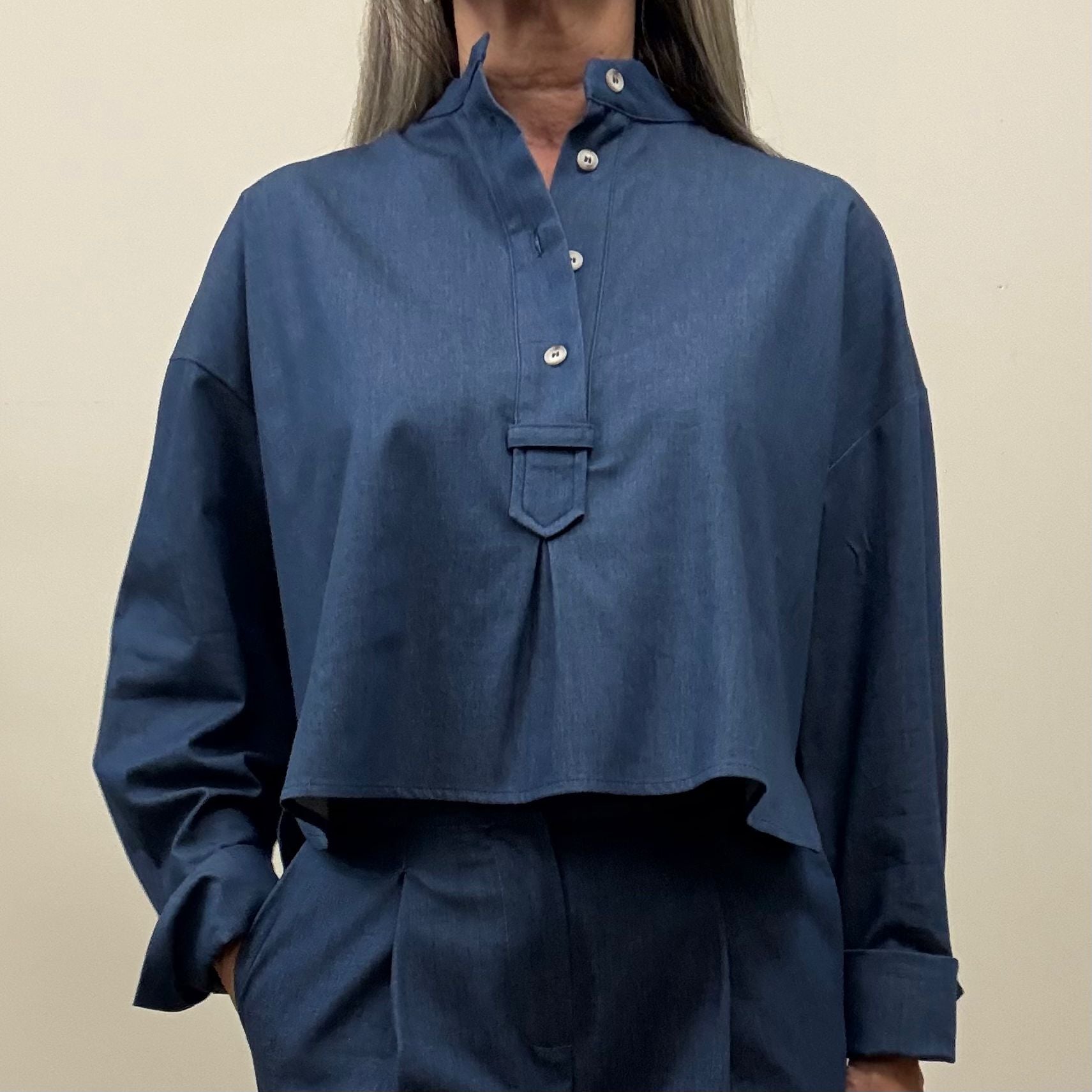 Camicia tensione in