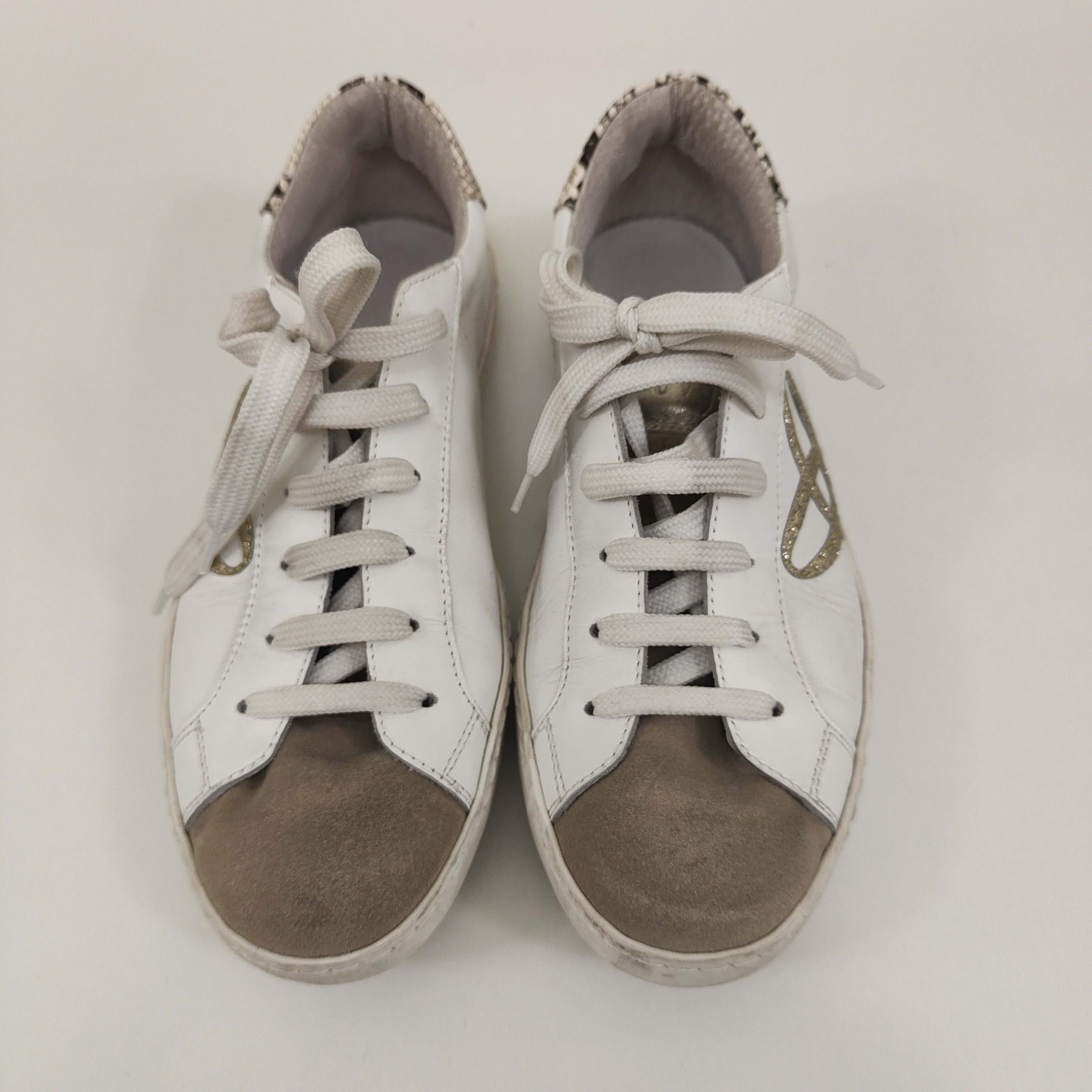 SNEAKER  OVYE'