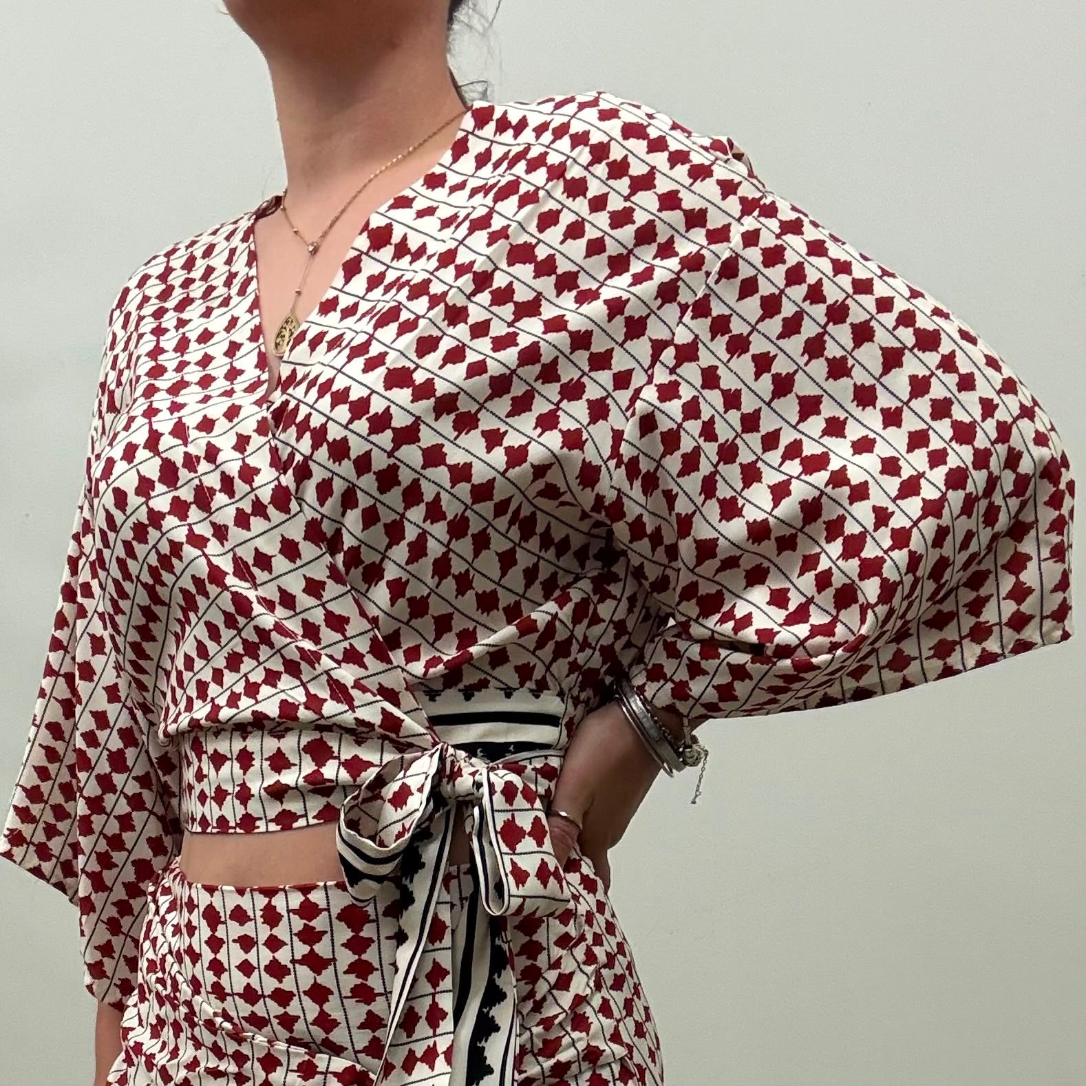 Blusa fantasia Vicolo Tab2854