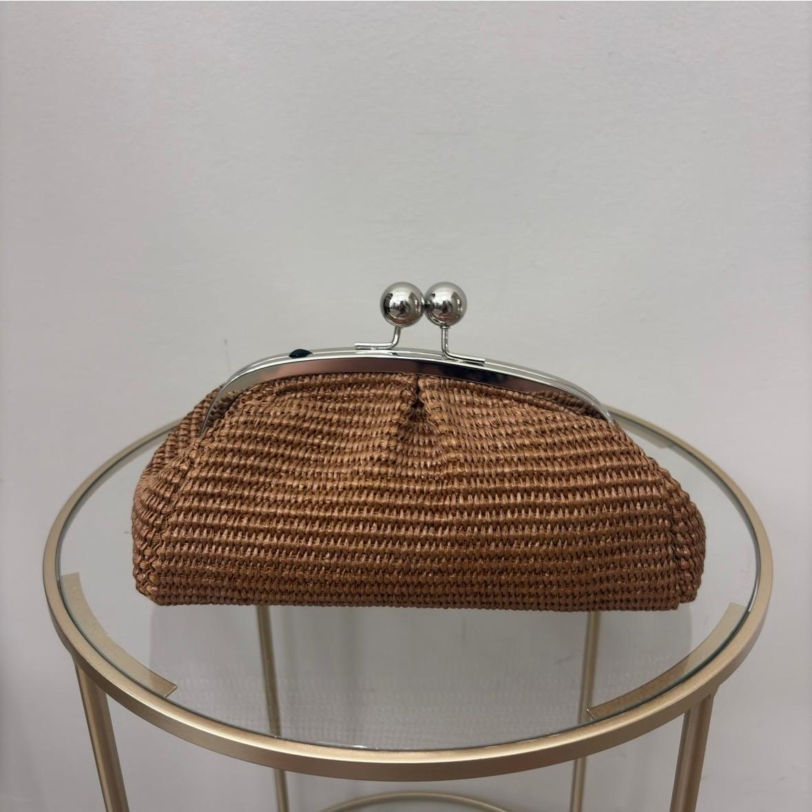 Borsa clutch raffia