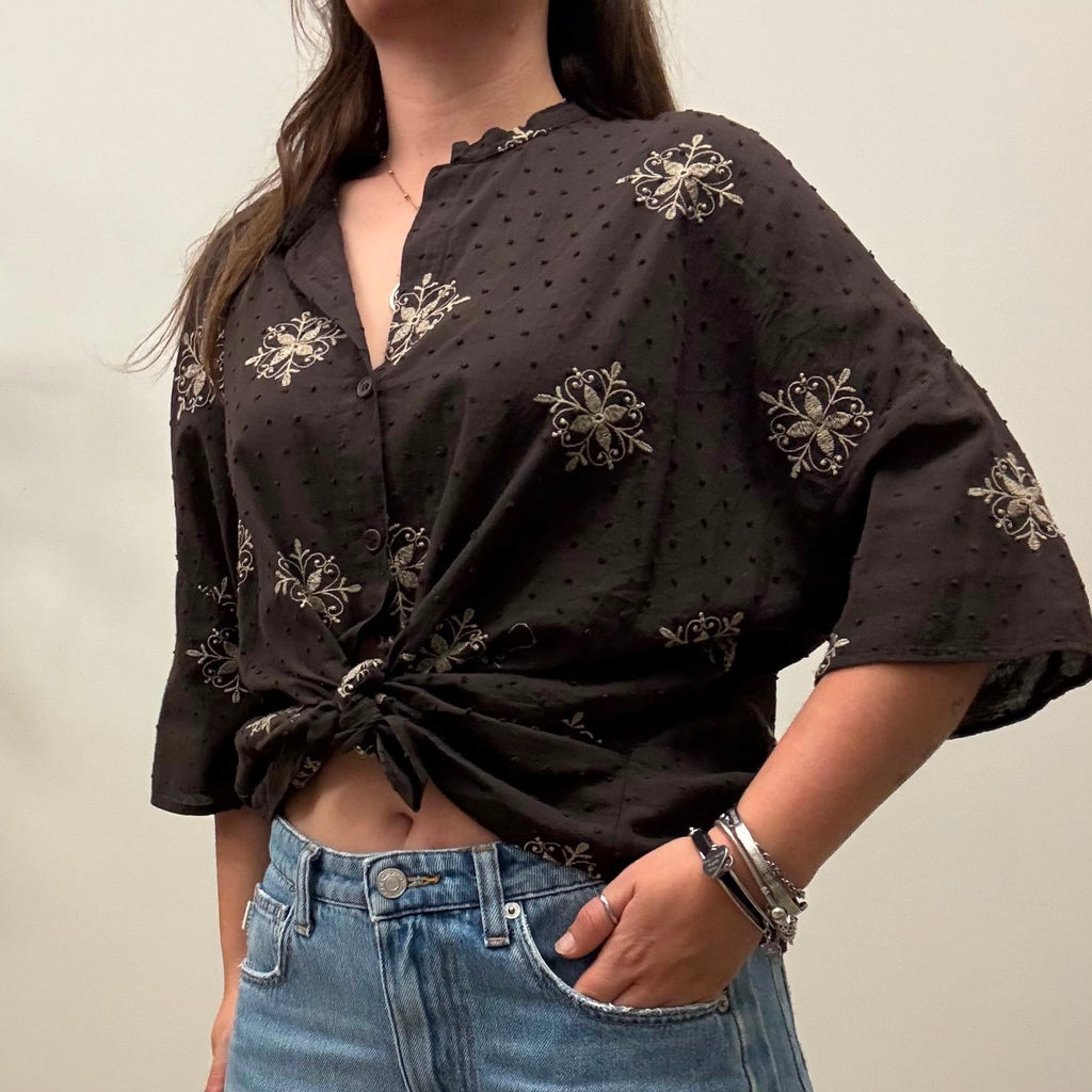 Camicia mussola ricamata Vicolo