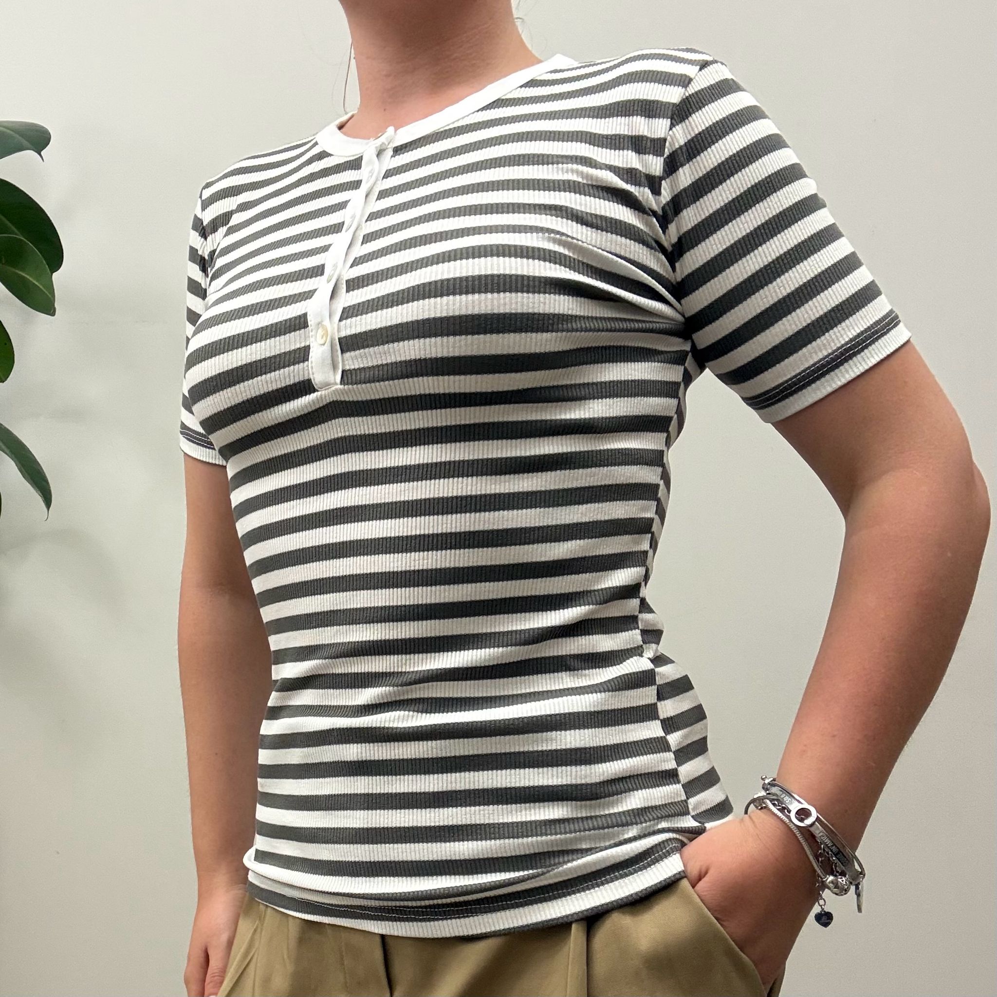 T-shirt serafino Tensione in